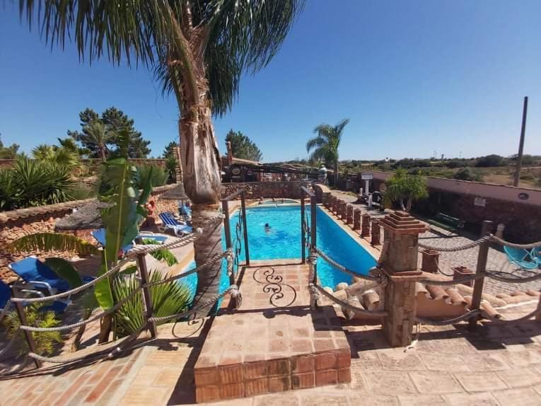 Villa Bora-Bora Pera Luaran gambar