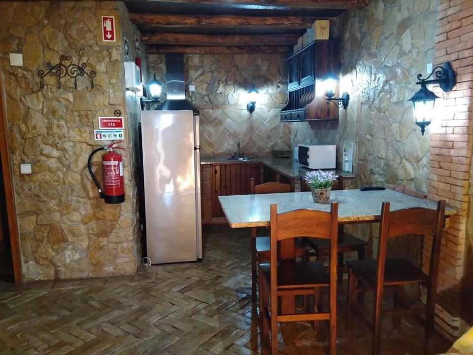 Villa Bora-Bora Pera Luaran gambar