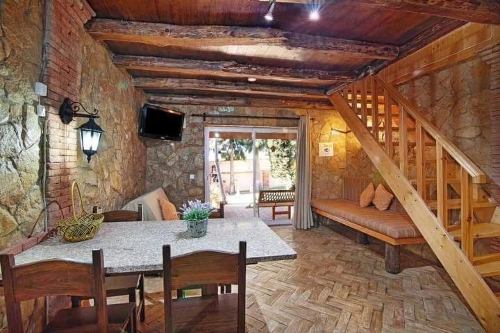 Villa Bora-Bora Pera Luaran gambar
