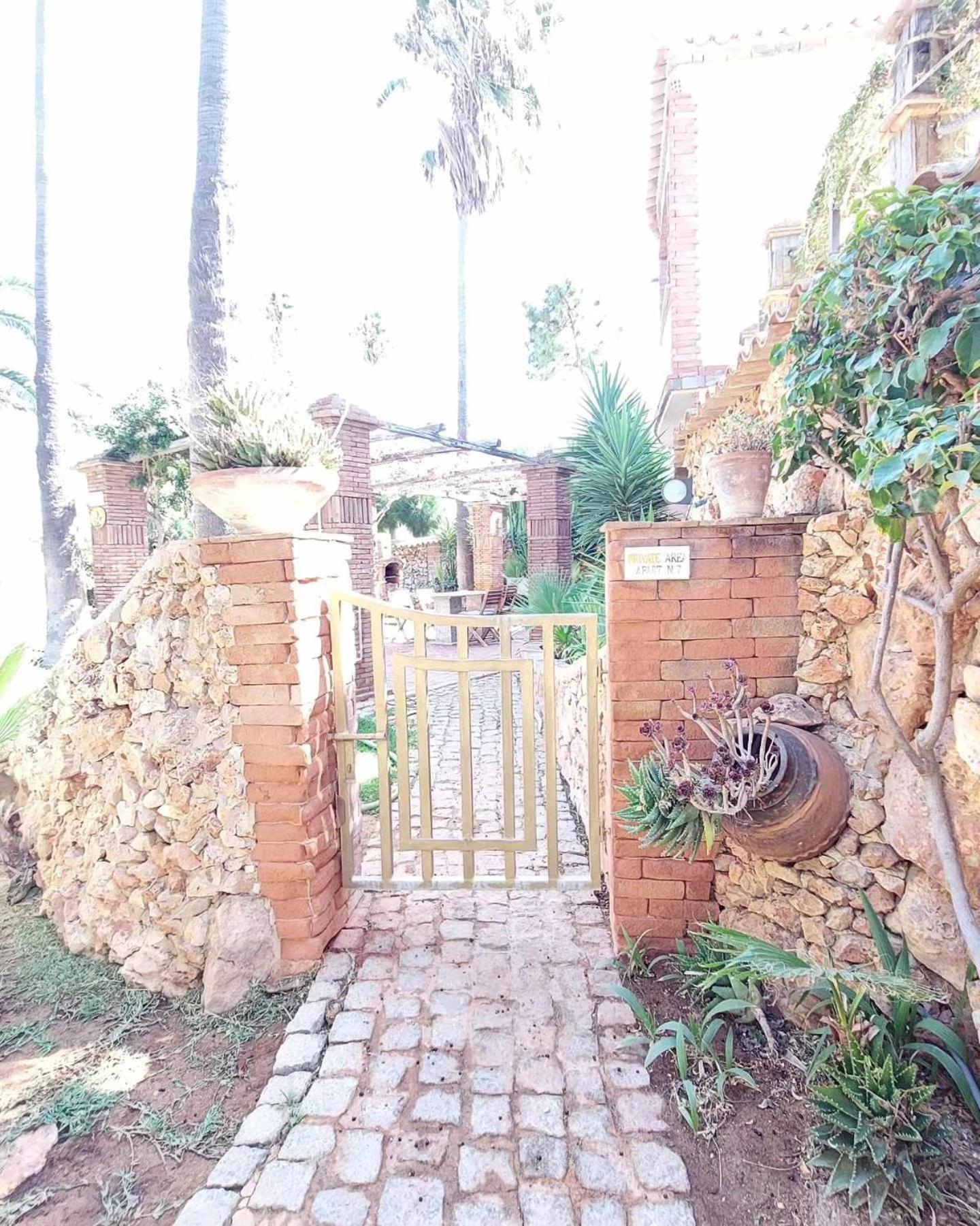 Villa Bora-Bora Pera Luaran gambar